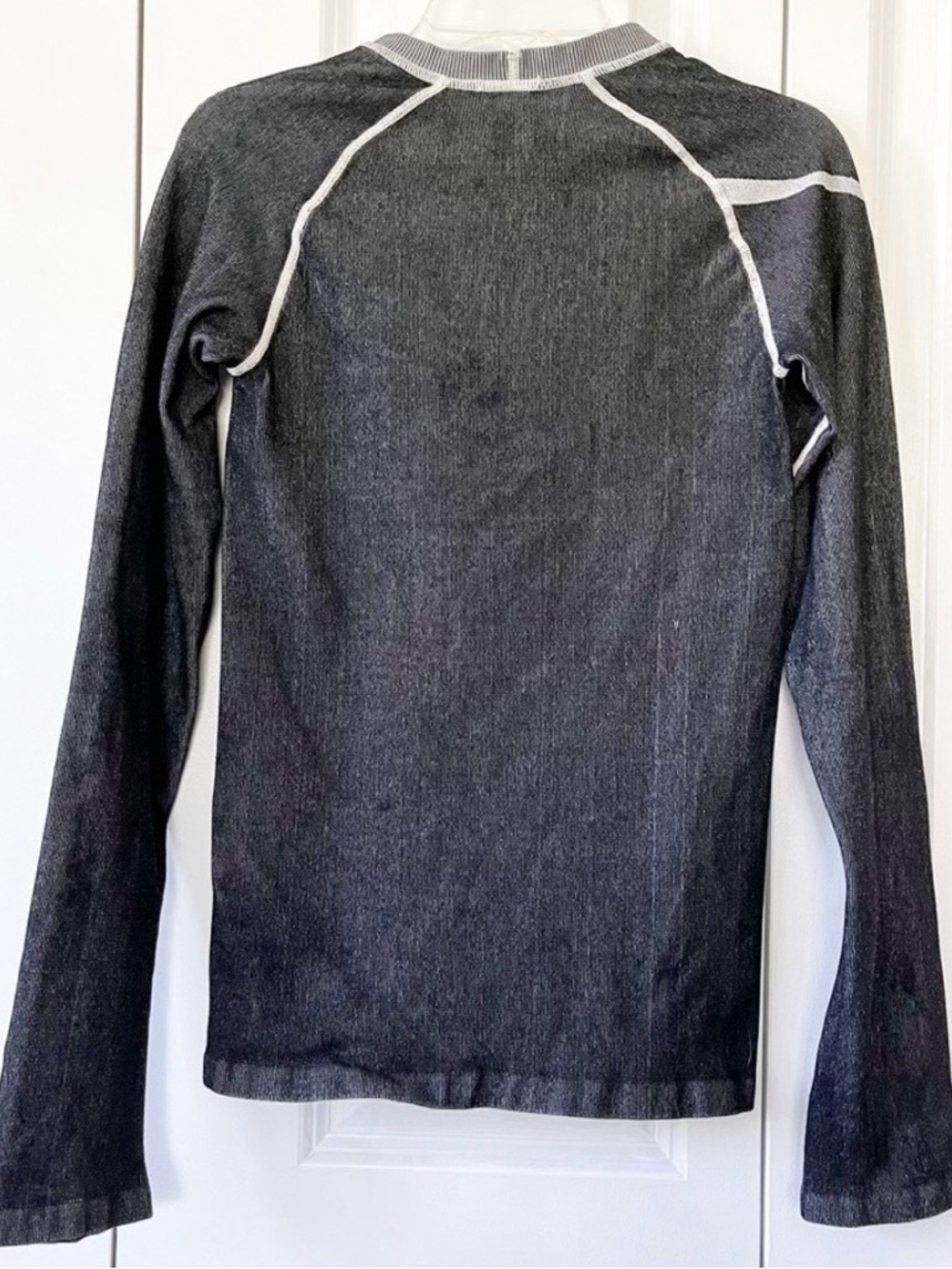 Phat Buddha South Street Fitted long sleeve charcoal gray top - Picture 4 of 5